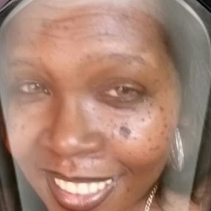 Meet your Posher, Janet